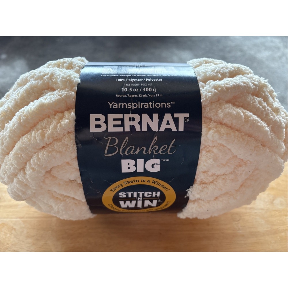 NEW Yarnspirations Bernat Blanket Big Yarn Chunky Knit Gray 32 yds
